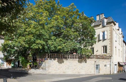Meyrueis Hotel | Hotel Saint-Sauveur
