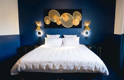 Houdan Hotel | Hotel SaintChristophe Houdan