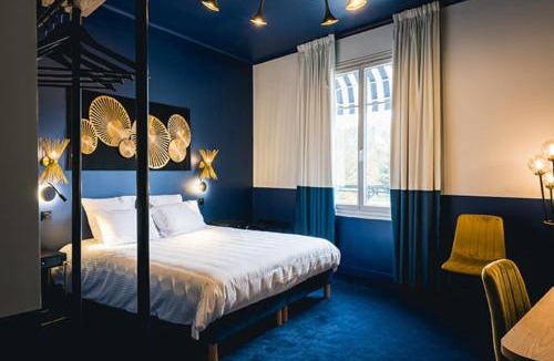 Houdan Hotel | Hotel SaintChristophe Houdan