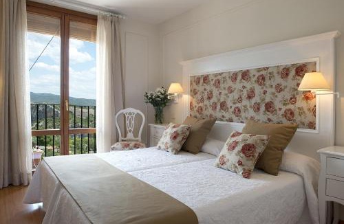 Alquezar Hotel | Hotel Santa Maria de Alquezar