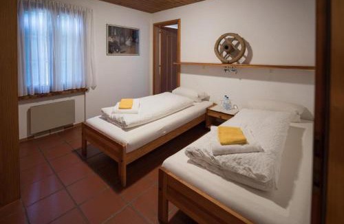 Roveredo Hotel | Hotel Santana - Ristorante & Pizzeria in Roveredo