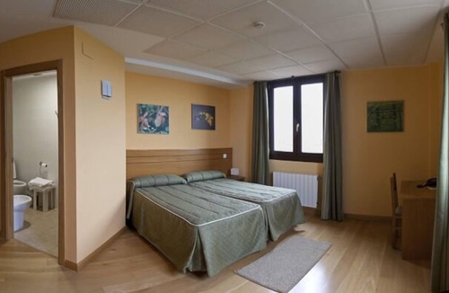 Urquiola Hotel | Hotel Santuario Urkiola