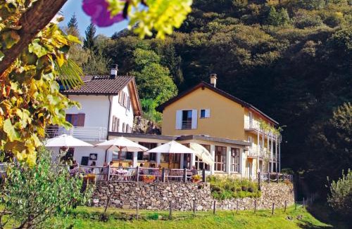 San Nazzaro Hotel | Hotel Sass da Grüm