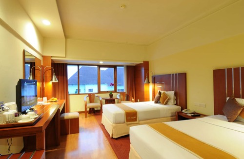 Astana Anyar Hotel | Hotel Savoy Homann