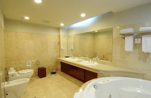 Astana Anyar Hotel | Hotel Savoy Homann