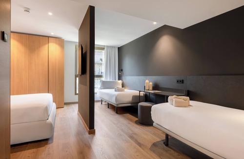 Sant Feliu de Llobregat Hotel | Hotel SB Win 4 Sup