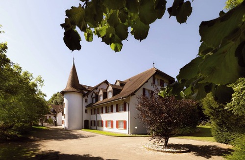 Ipsach Apartment | Hotel Schlössli Garni - Free Parking