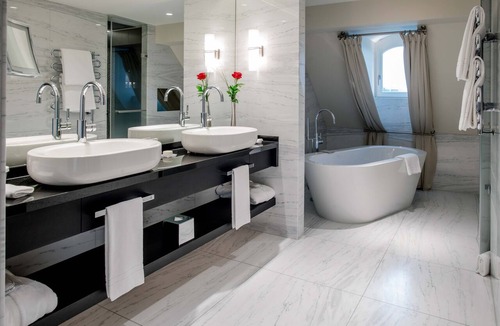 Innere Stadt Hotel | Hotel Schweizerhof Bern & Spa