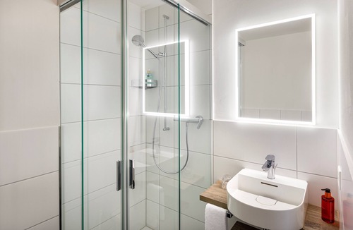 Tannenboden Hotel | Hotel Schweizerhof Wetzikon