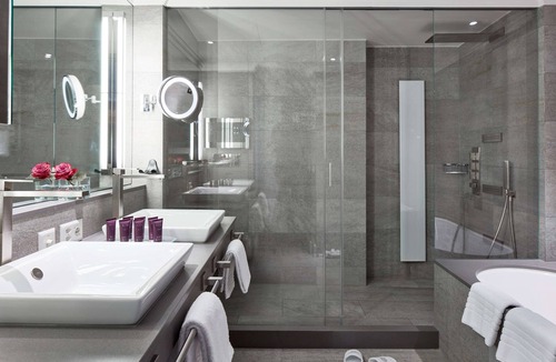 Old Town Hotel | Hotel Schweizerhof Zürich