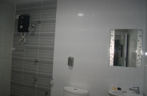 Kampung Bakau Tinggi Hotel | HOTEL SHAFURA 2