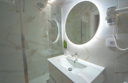 Lliria Hotel | Hotel Sleep Turia Music & Art