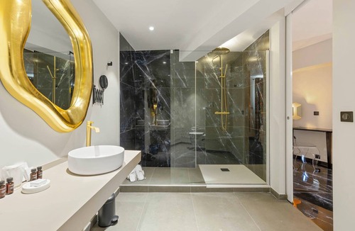 Bonifacio Hotel | Hotel Solemare