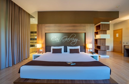 Vallromanes Hotel | Hotel & Spa Golden Barcelona