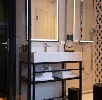 Lille Centre Ville Hotel | Hotel & Spa Oceania Lille Les Augustins