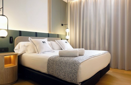 El Parc i la Llacuna del Poblenou Hotel | Hotel & Spa Villa Olímpic@ Suites