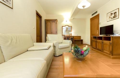 Krapanj Hotel | Hotel Spongiola