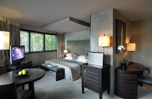 16th Arrondissement Hotel | Hotel Square