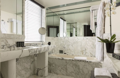 16th Arrondissement Hotel | Hotel Square