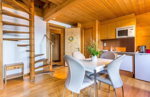 Sundlauenen Apartment | Hotel Sterne - Penthouse Suites