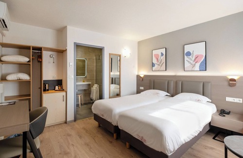 Vitry-le-Francois Hotel | Hotel Tambourin