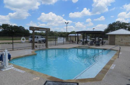 Hallettsville Hotel | Hotel Texas Hallettsville