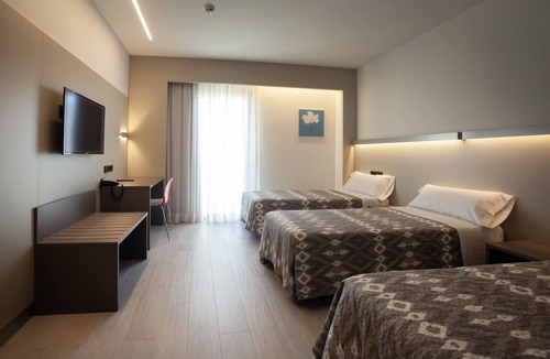 La Jonquera Hotel | Hotel Tramuntana