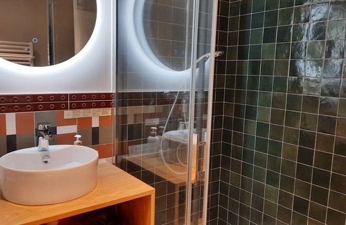 Saint-Pee-sur-Nivelle Hotel | Hotel Trinquet