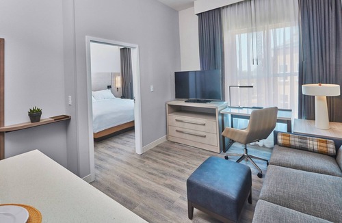 Healdsburg Hotel | Hotel Trio Healdsburg