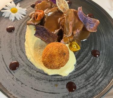 Salouf Hotel | Hotel und Restaurant Alpina