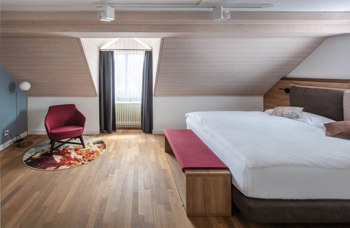 Buelach Hotel | Hotel und Restaurant zum goldenen Kopf