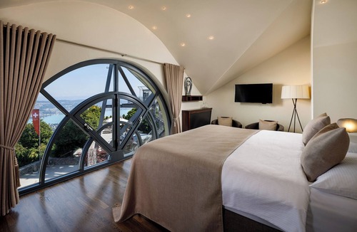 Uetliberg Hotel | Hotel UTO KULM car-free hideaway in Zurich