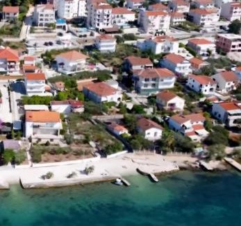 Okrug Gornji Hotel | Hotel Vagabundo - Newly Renovated, 100m from Beach, Pool & Breakfast