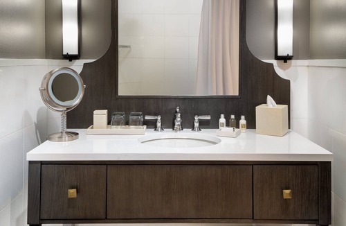 Downtown San Antonio Hotel | Hotel Valencia Riverwalk