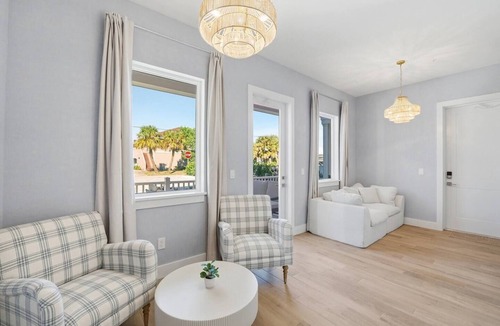 Coquina Gables Bed & Breakfast | Hotel Vecina - Book the entire 16 room hotel!