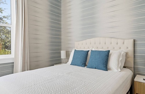 Coquina Gables Bed & Breakfast | Hotel Vecina - Book the entire 16 room hotel!