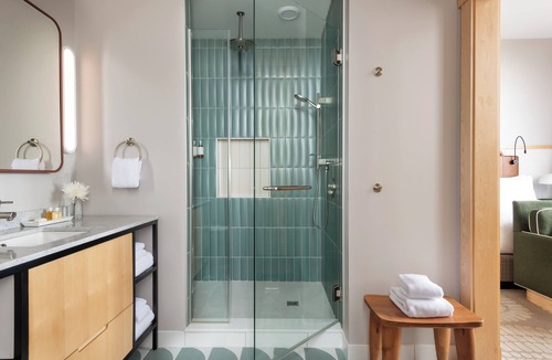 Racine Hotel | Hotel Verdant