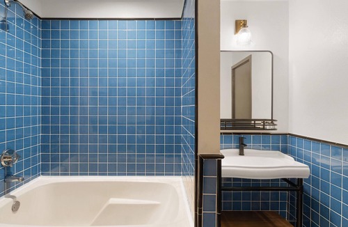 Bennington Hotel | Hotel Vervana, Trademark Collection by Wyndham