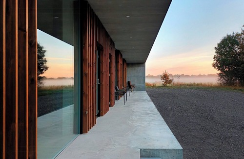 Varde House | Hotel vibe in architectural settings