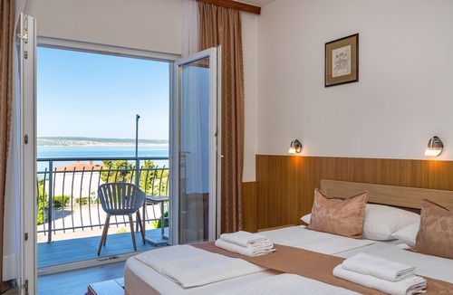 Starigrad Hotel | Hotel Vicko