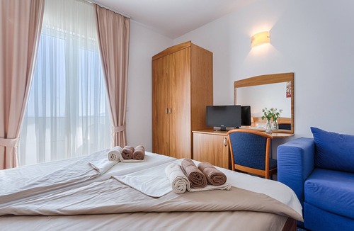 Seget Vranjica Hotel | Hotel Viktorija