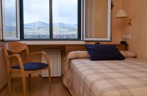 Ayerbe Hotel | Hotel Villa de Ayerbe