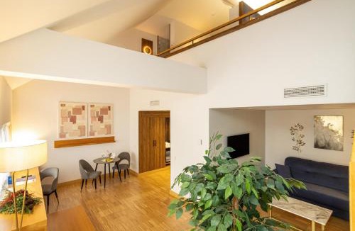 Villaviciosa de Odon Hotel | Hotel Villa Odon