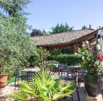 Tournus Hotel | Hotel Village Motel