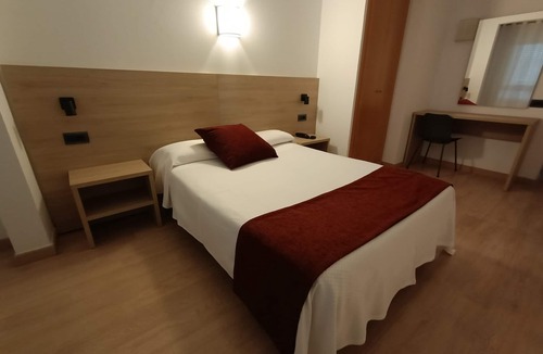Vilobi d'Onyar Hotel | Hotel Vilobí