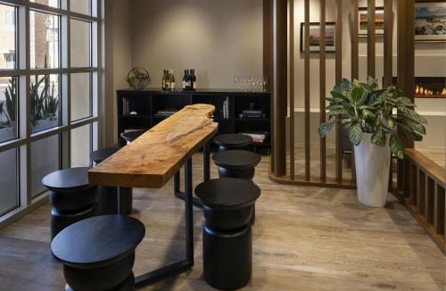 North Auburn Hotel | Hotel Vista Sierra