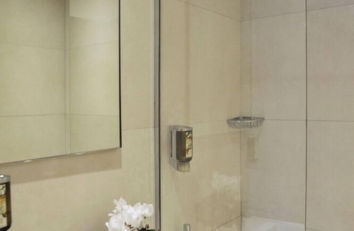 Montparnasse Hotel | Hotel Waldorf Montparnasse