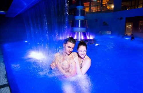 Leukerbad Hotel | Hotel Walliserhof-Leukerbad-Therme