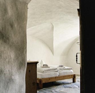 Spluegen Hotel | Hotel Weiss Kreuz