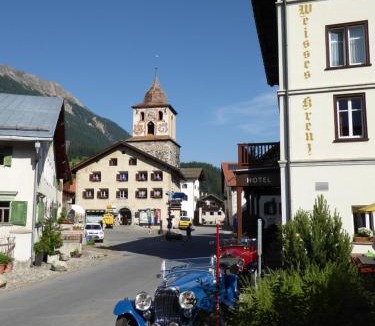 Berguen Hotel | Hotel Weisses Kreuz Bergün